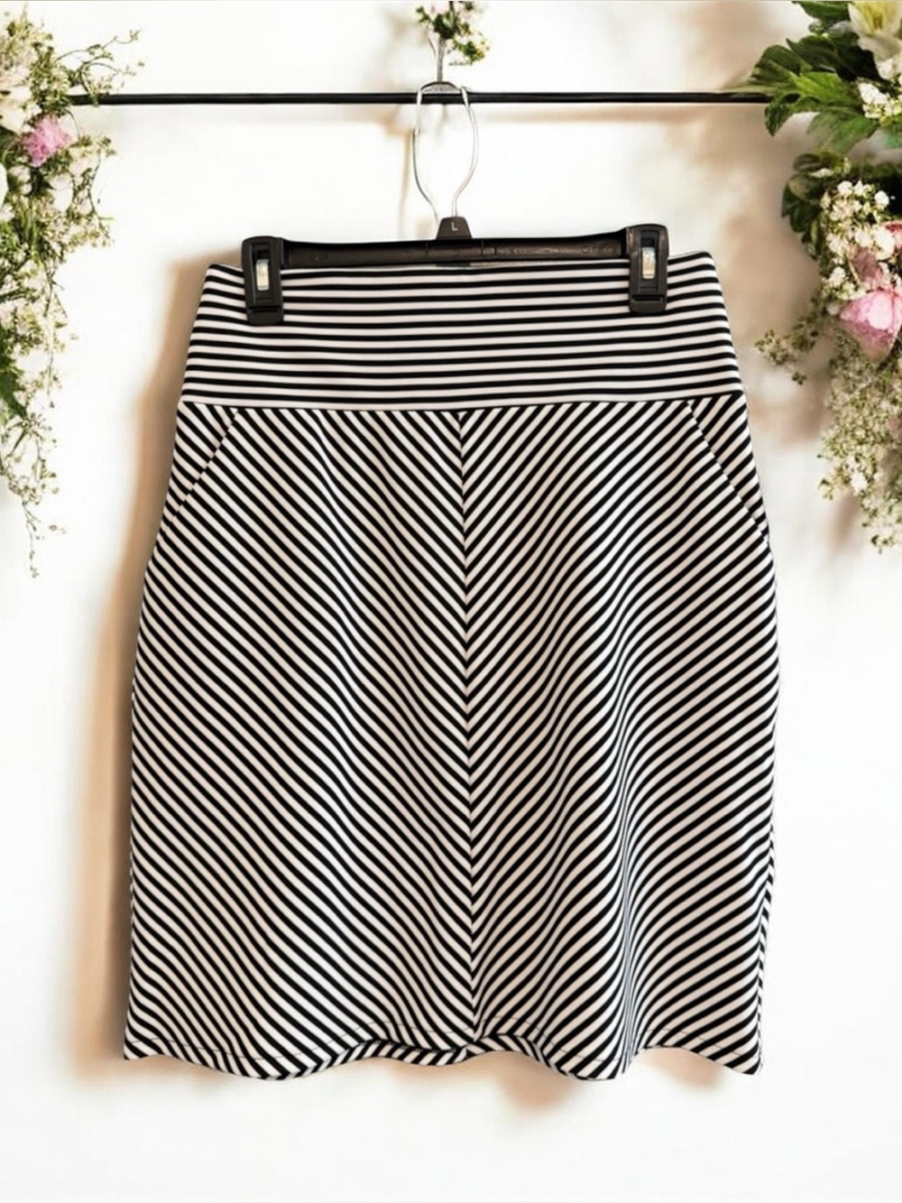 NWT Apt. 9 Black and White Striped Skirt